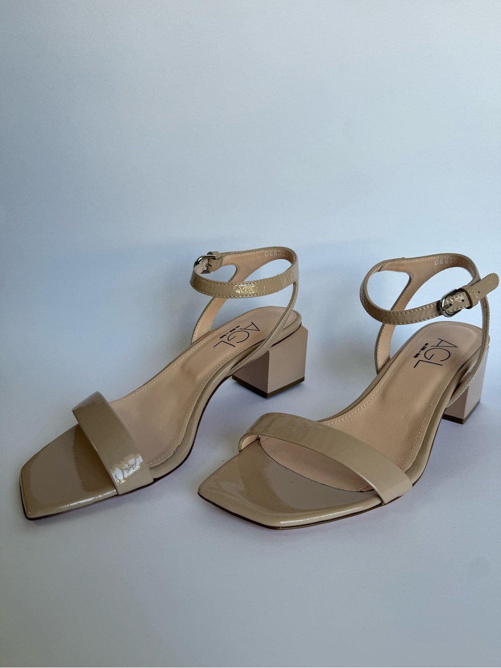 AGL Made in Italy Patent Leather Block Heel Sandals Size 40 New in Box